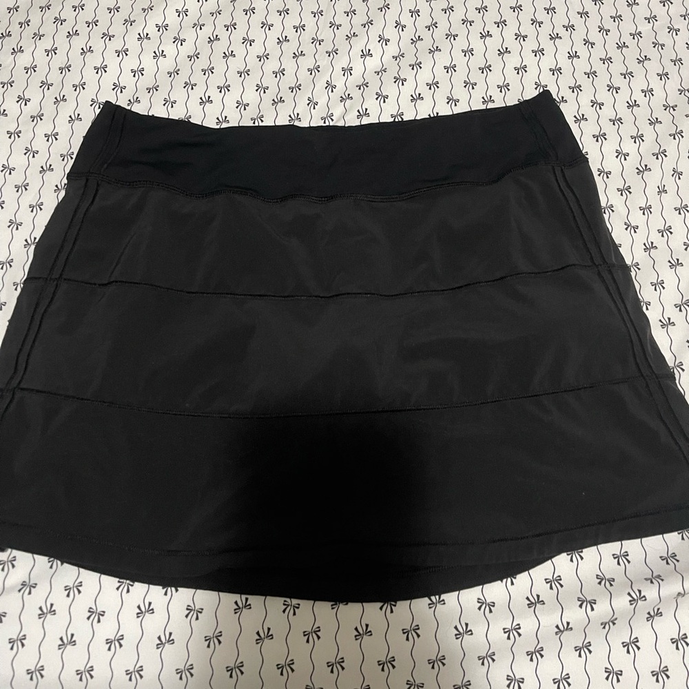 Black lulu pace rival